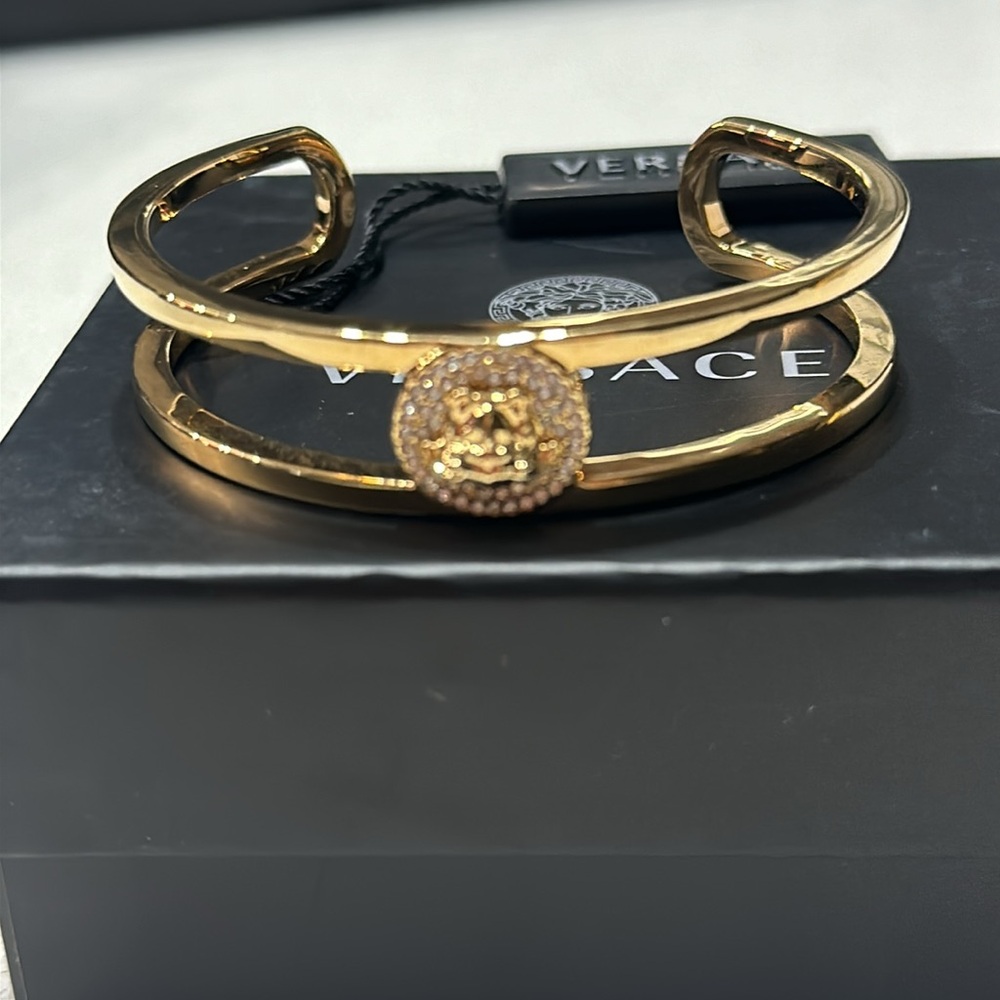 Versace Bracelet Metal & Strass w Crystals 
$550! 100% authentic!